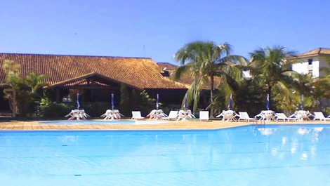 Beautiful condominium apartments in Wembley Tennis - Porpoises