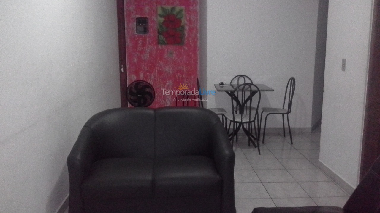 Apartamento para aluguel de temporada em Praia Grande (Praia do Caiçara)