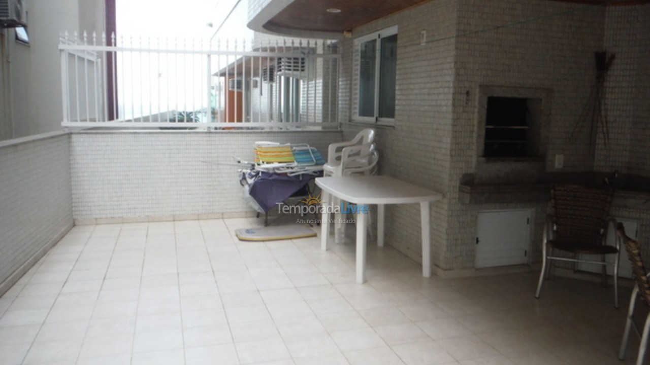 Apartamento para aluguel de temporada em Itapema (Centro)