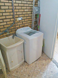 Casa com PISCINA Praia Brava / dos Amores. Ref A395