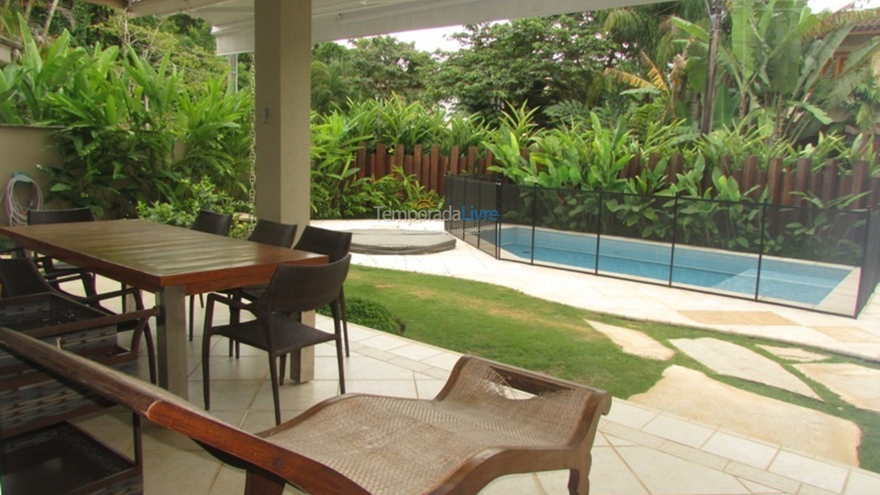 House for vacation rental in São Sebastião (Praia da Baleia)