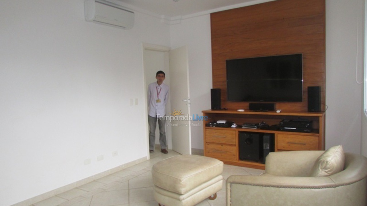 House for vacation rental in São Sebastião (Praia da Baleia)