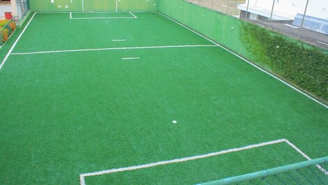 MANSION WITH FOOTBALL FIELD! CLUB STRUCTURE! PROX. RIOCENTRE!