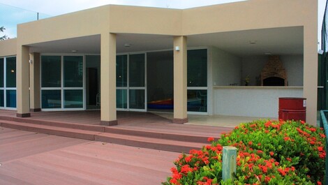 MANSION WITH FOOTBALL FIELD! CLUB STRUCTURE! PROX. RIOCENTRE!