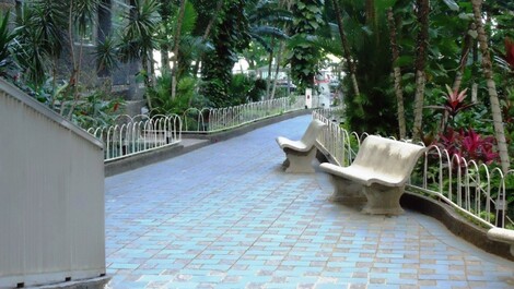 Excellent apt view of the sea, great location. 40 mts from Itarare beach