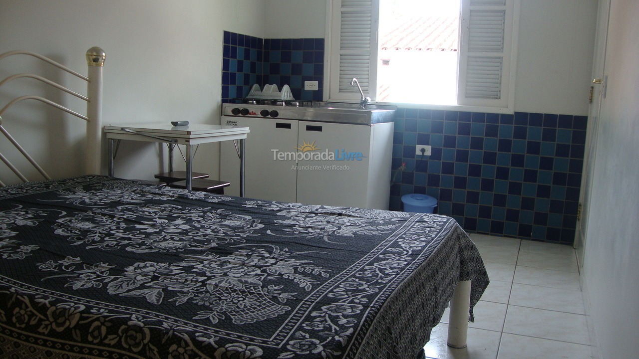 Apartamento para aluguel de temporada em Ubatuba (Praia das Toninhas)