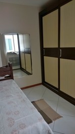 suite com banheiro bem amplo