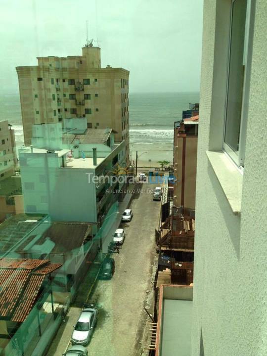 Apartment for vacation rental in Itapema (Meia Praia)