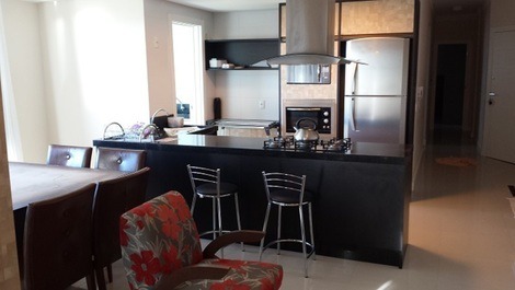 LRECIOSO PISO C / P VISTA / MAR 3 DORM. 2 vacantes