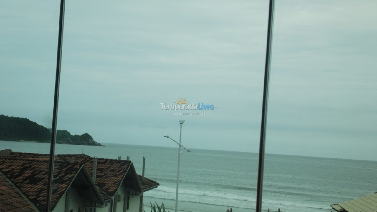 Apartment for vacation rental in Bombinhas (Praia de Bombas)