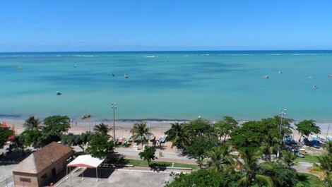 Apartamento en la playa de Pajuçara a 50 metros de la playa