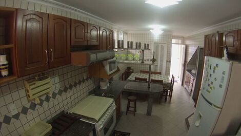 Leautiful and Luxurious House for Rent in Crown Do Meio - Aracaju