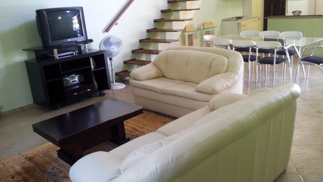 14 Sala de Estar, Sala de Jantar e Cozinha 