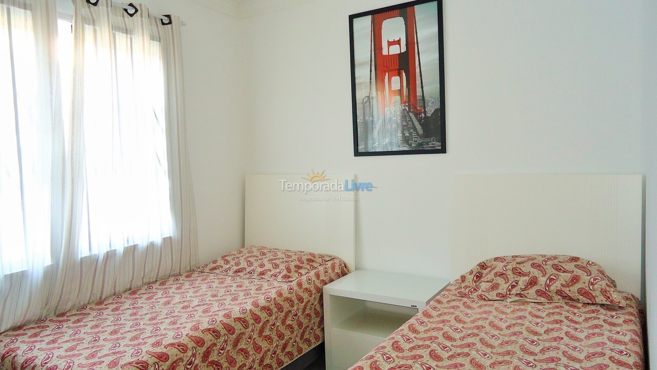 Apartment for vacation rental in Bombinhas (Praia de Bombinhas)
