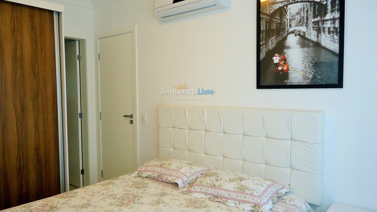 Apartment for vacation rental in Bombinhas (Praia de Bombinhas)