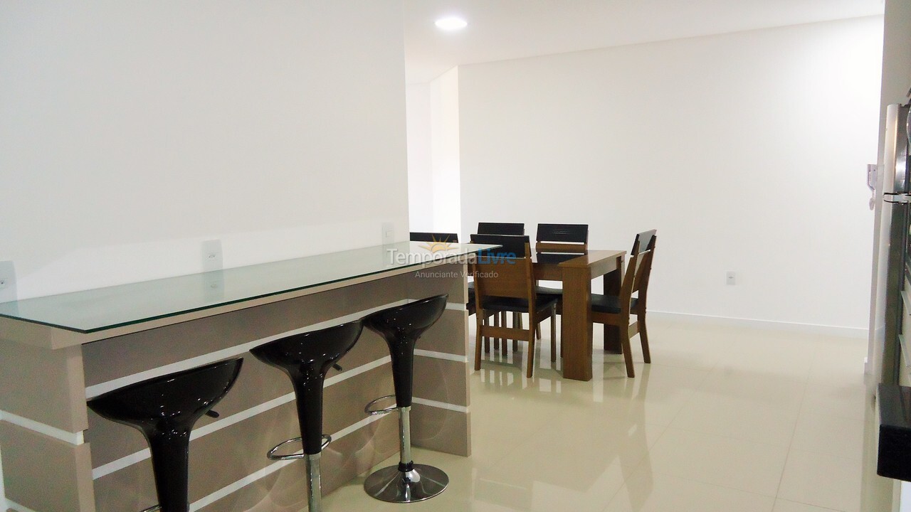 Apartment for vacation rental in Bombinhas (Praia de Bombinhas)