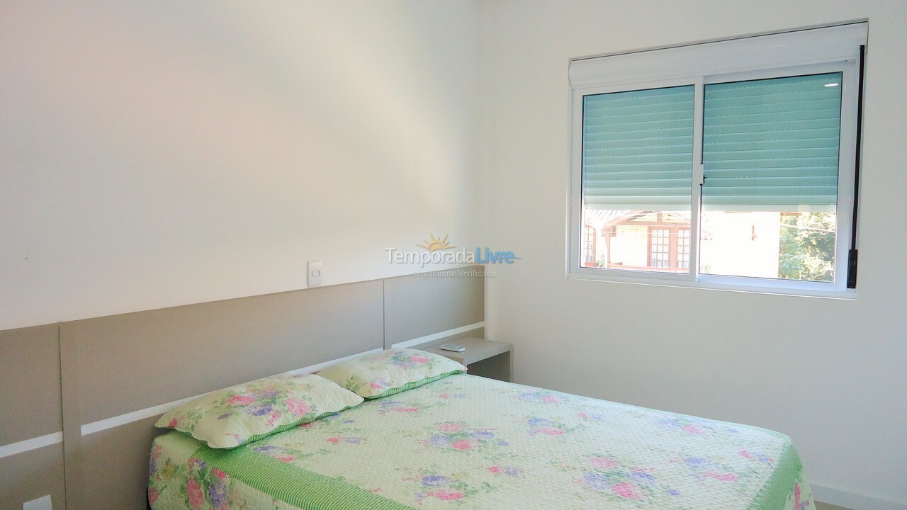 Apartment for vacation rental in Bombinhas (Praia de Bombinhas)