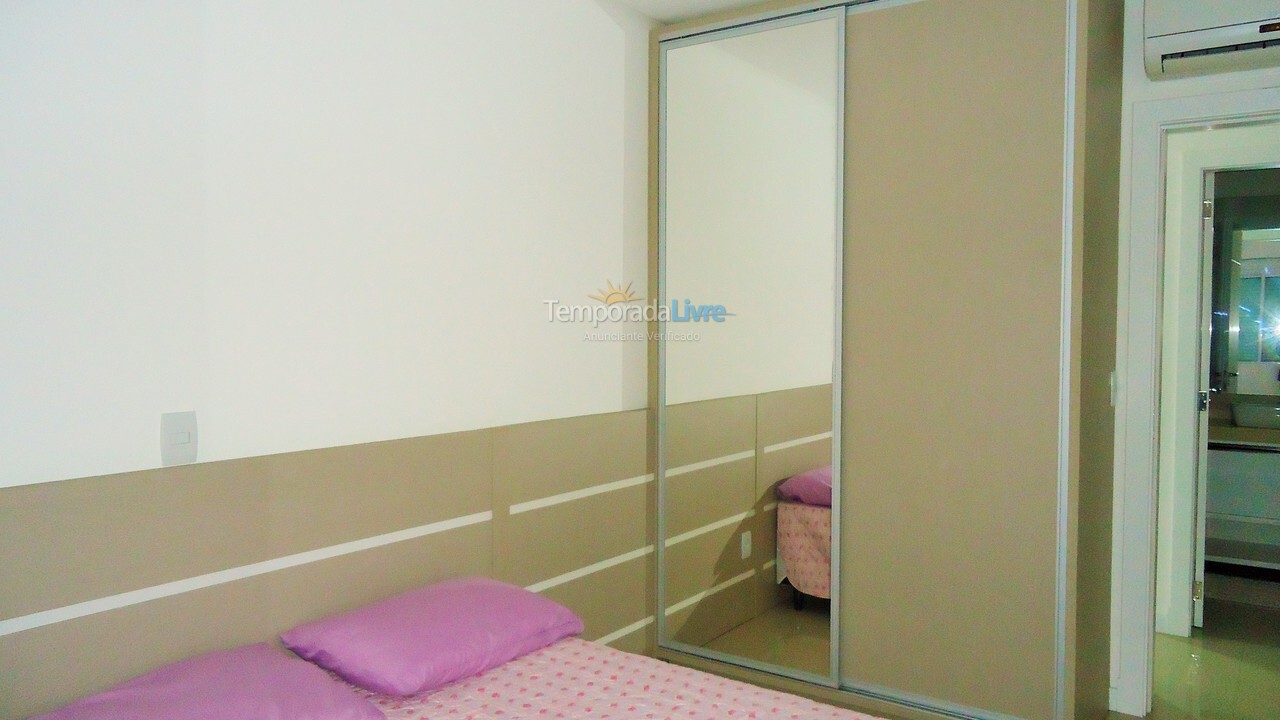 Apartment for vacation rental in Bombinhas (Praia de Bombinhas)