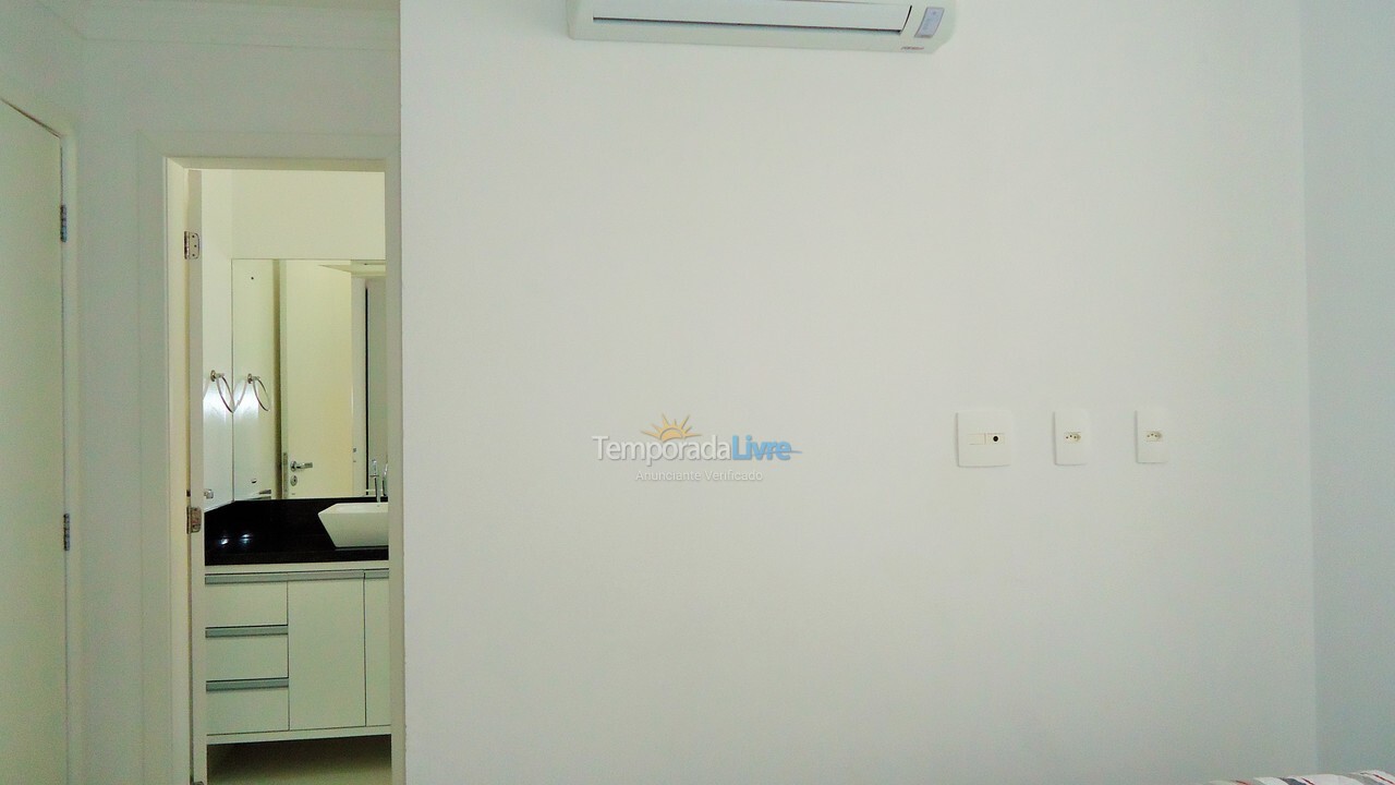 Apartment for vacation rental in Bombinhas (Praia de Bombinhas)