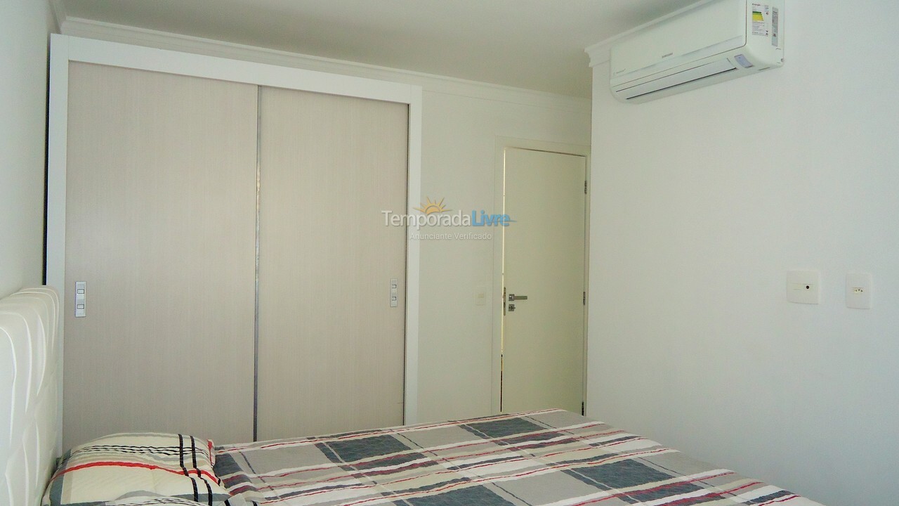 Apartment for vacation rental in Bombinhas (Praia de Bombinhas)