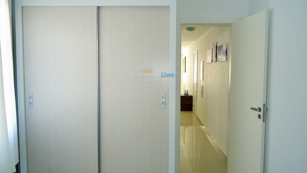 Apartment for vacation rental in Bombinhas (Praia de Bombinhas)