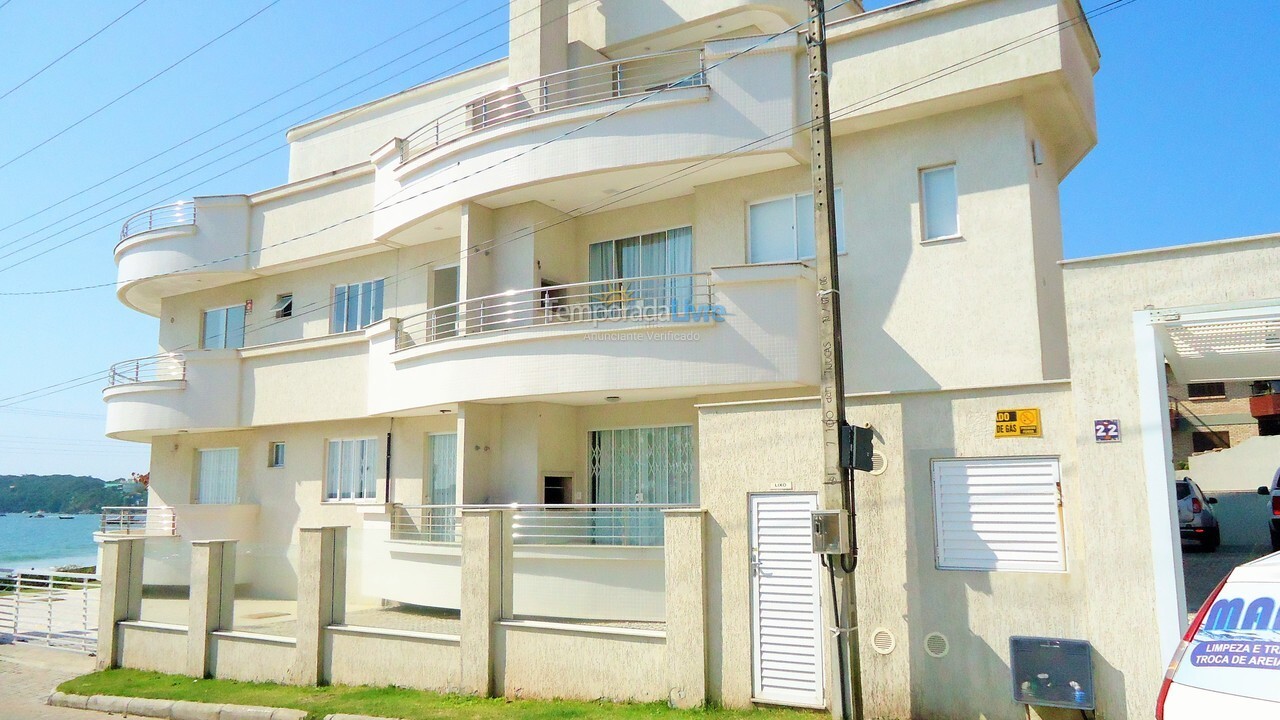 Apartment for vacation rental in Bombinhas (Praia de Bombinhas)