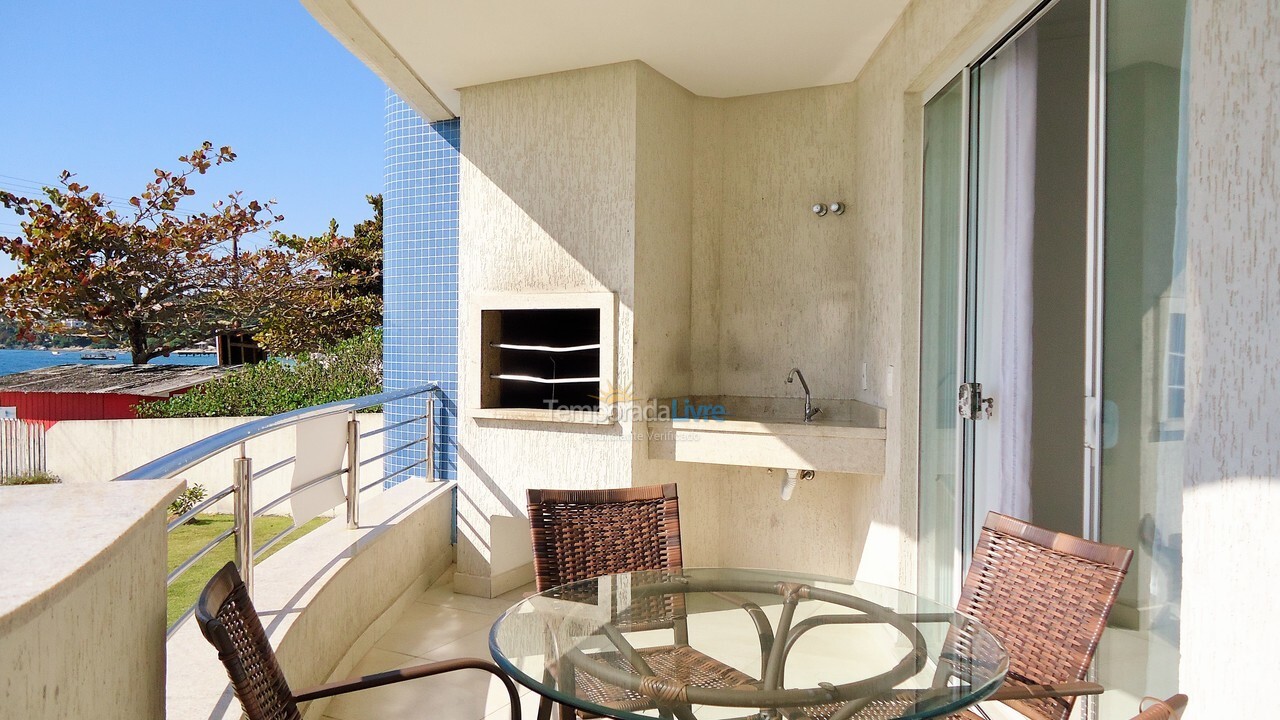 Apartment for vacation rental in Bombinhas (Praia de Bombinhas)