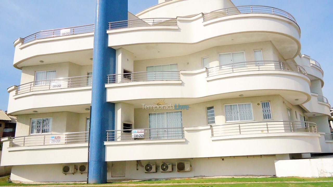 Apartment for vacation rental in Bombinhas (Praia de Bombinhas)