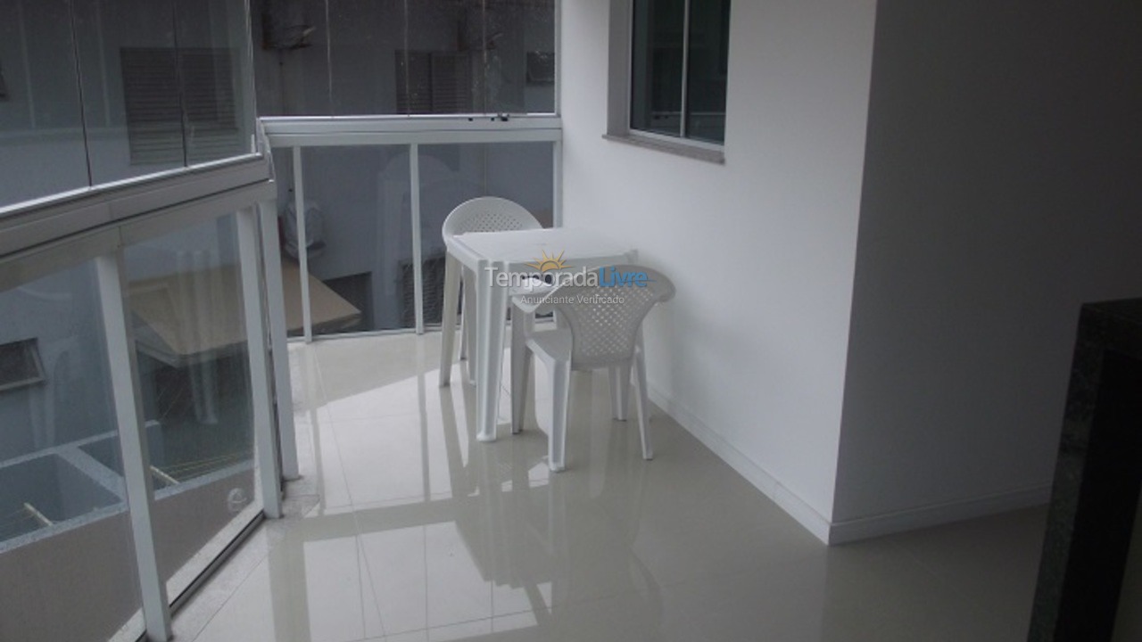 Apartment for vacation rental in Bombinhas (Praia de Bombas)