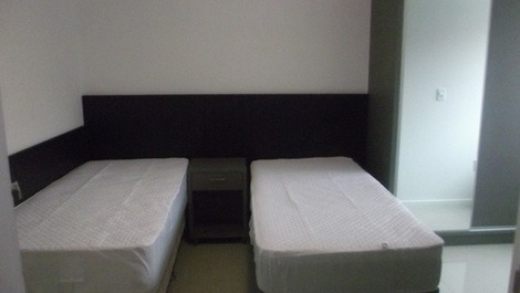 APARTMENT FOR LEASE ON THE BEACH SEASON BE PUMPS BOMBINHAS SC