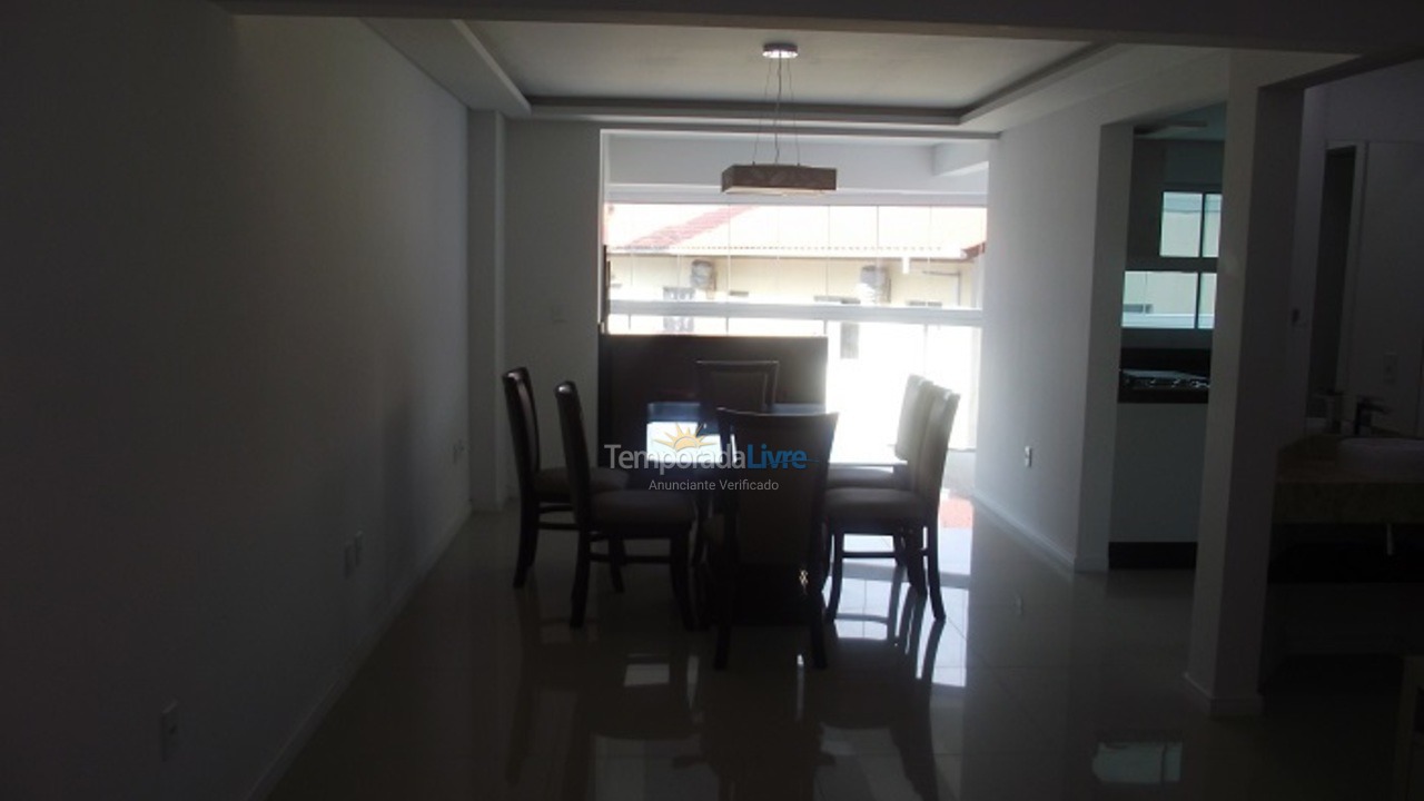 Apartment for vacation rental in Bombinhas (Praia de Bombas)
