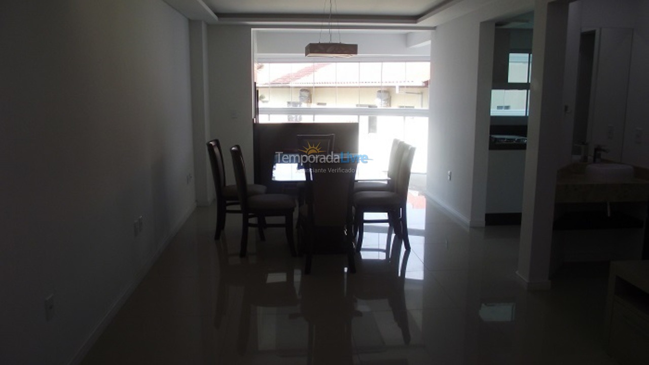 Apartment for vacation rental in Bombinhas (Praia de Bombas)