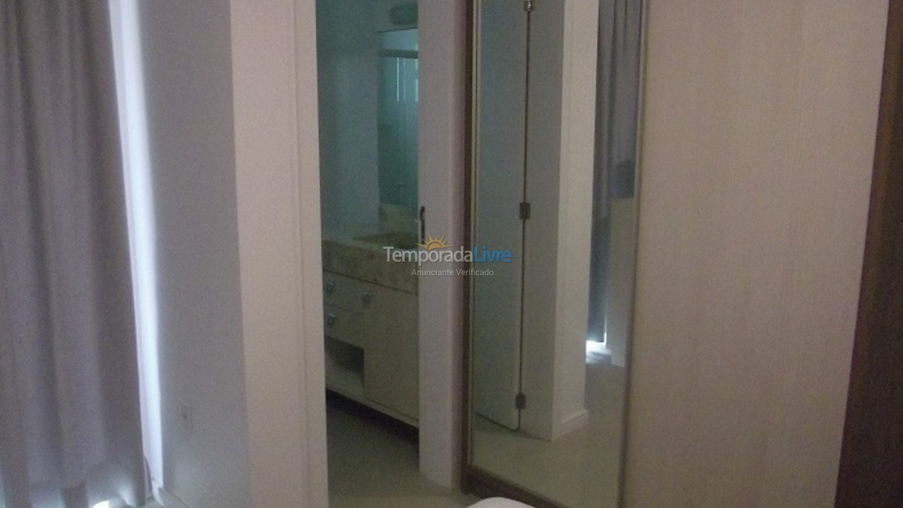 Apartment for vacation rental in Bombinhas (Praia de Bombas)