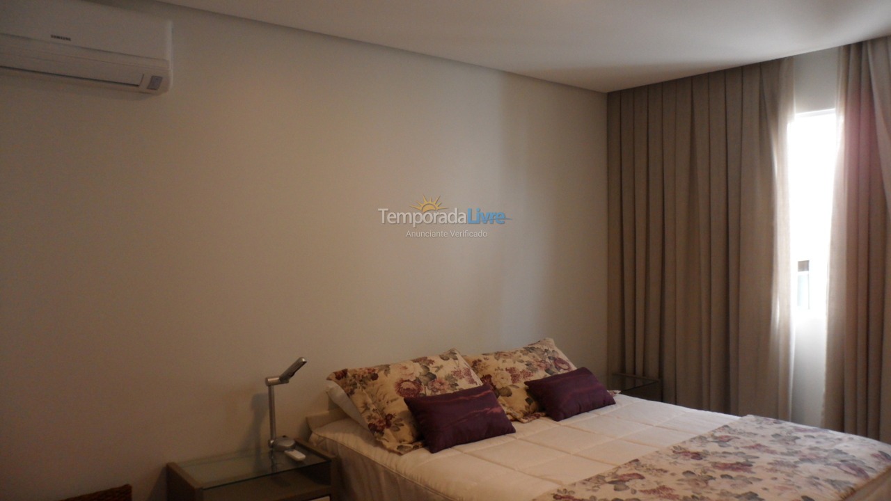 Apartamento para aluguel de temporada em Florianopolis (Praia dos Ingleses)