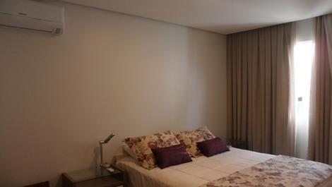 Suíte com cama de casa Quen