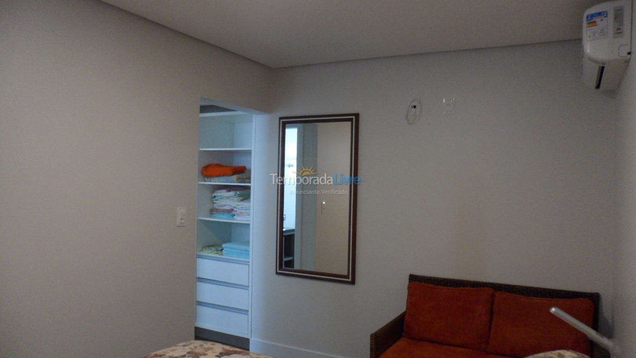 Apartamento para aluguel de temporada em Florianopolis (Praia dos Ingleses)