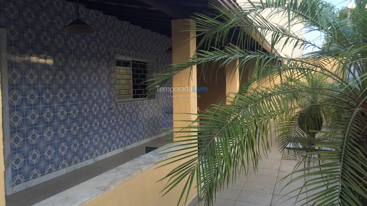 Casa para aluguel de temporada em Guarapari (Praia do Morro)