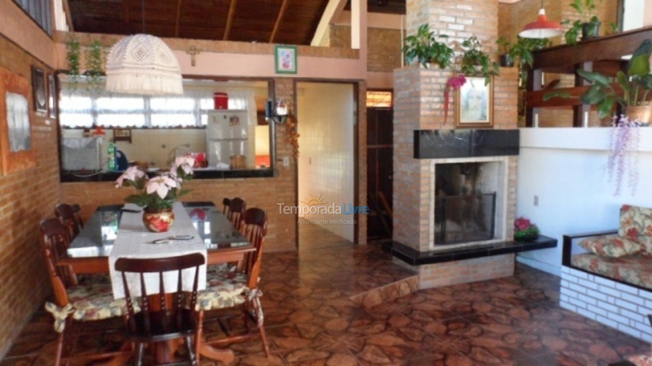 Casa para aluguel de temporada em Florianopolis (Praia dos Ingleses)