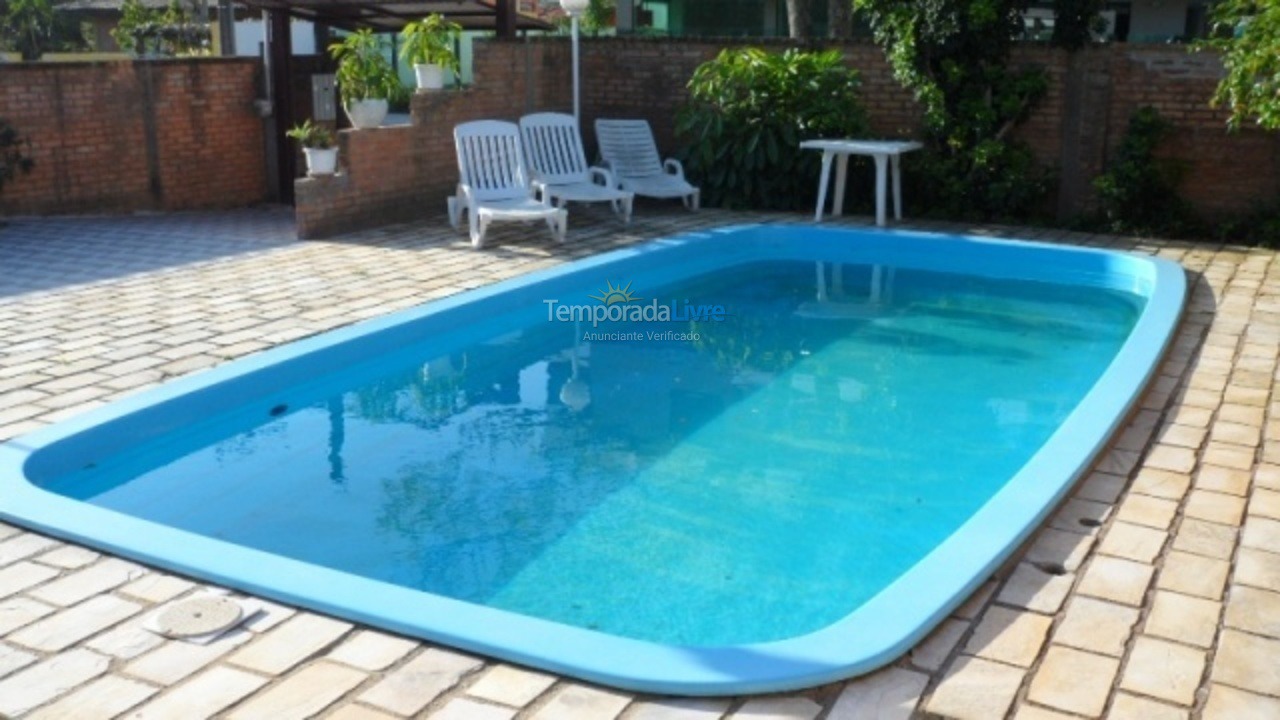 Casa para aluguel de temporada em Florianopolis (Praia dos Ingleses)