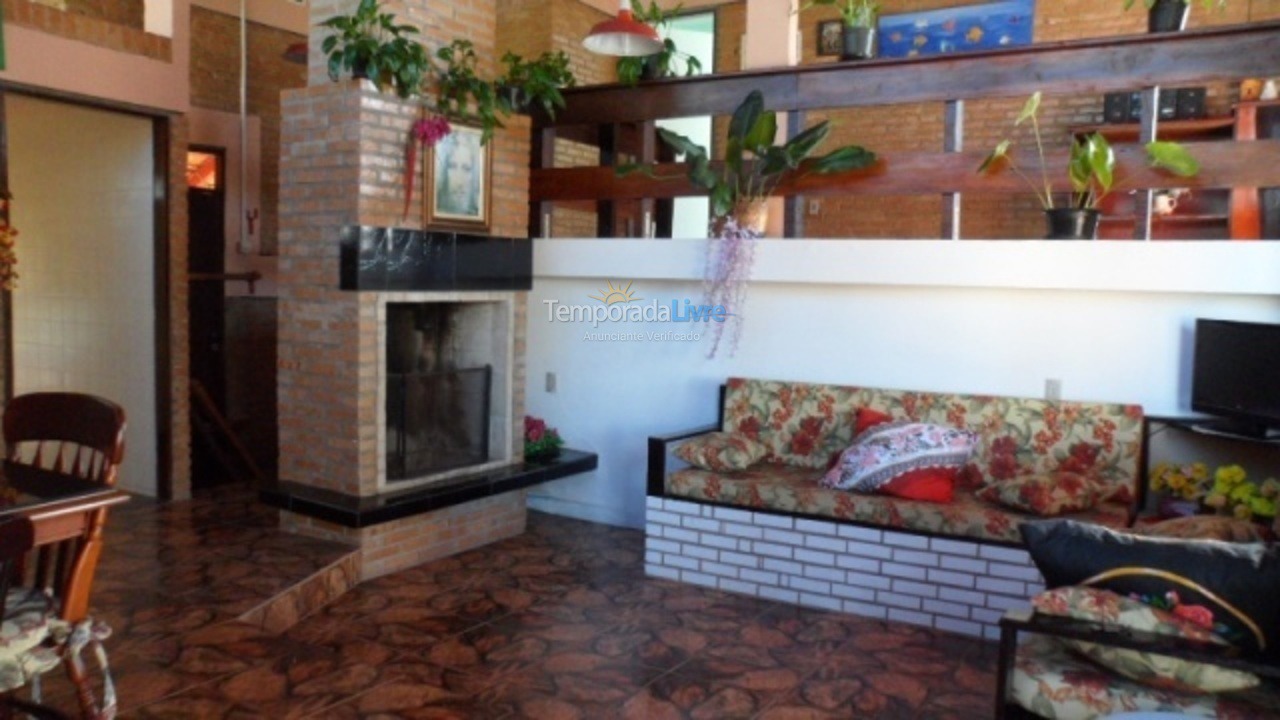 Casa para aluguel de temporada em Florianopolis (Praia dos Ingleses)