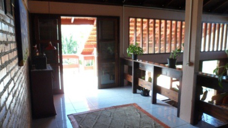 CASA 3 QUARTOS COM PISCINA P/ 10 PESSOAS 250M PRAIA INGLESES