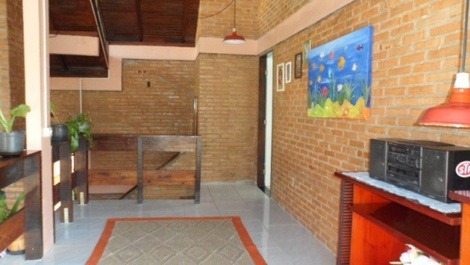 CASA 3 QUARTOS COM PISCINA P/ 10 PESSOAS 250M PRAIA INGLESES