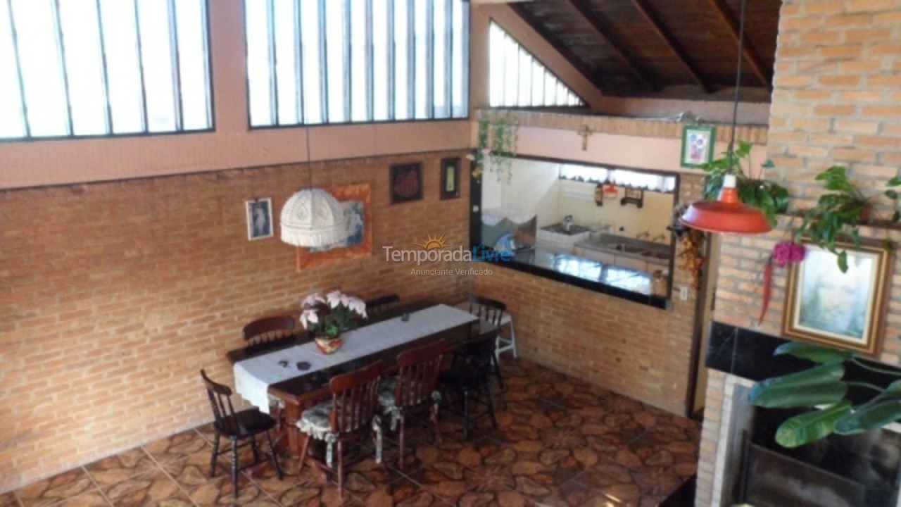 Casa para aluguel de temporada em Florianopolis (Praia dos Ingleses)