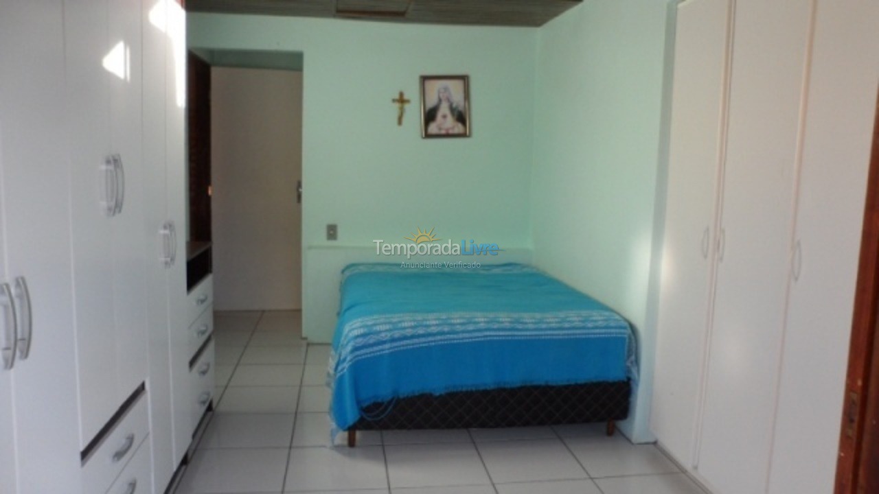 Casa para aluguel de temporada em Florianopolis (Praia dos Ingleses)