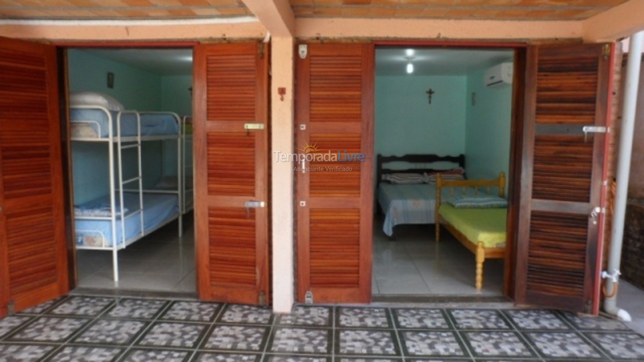 Casa para aluguel de temporada em Florianopolis (Praia dos Ingleses)