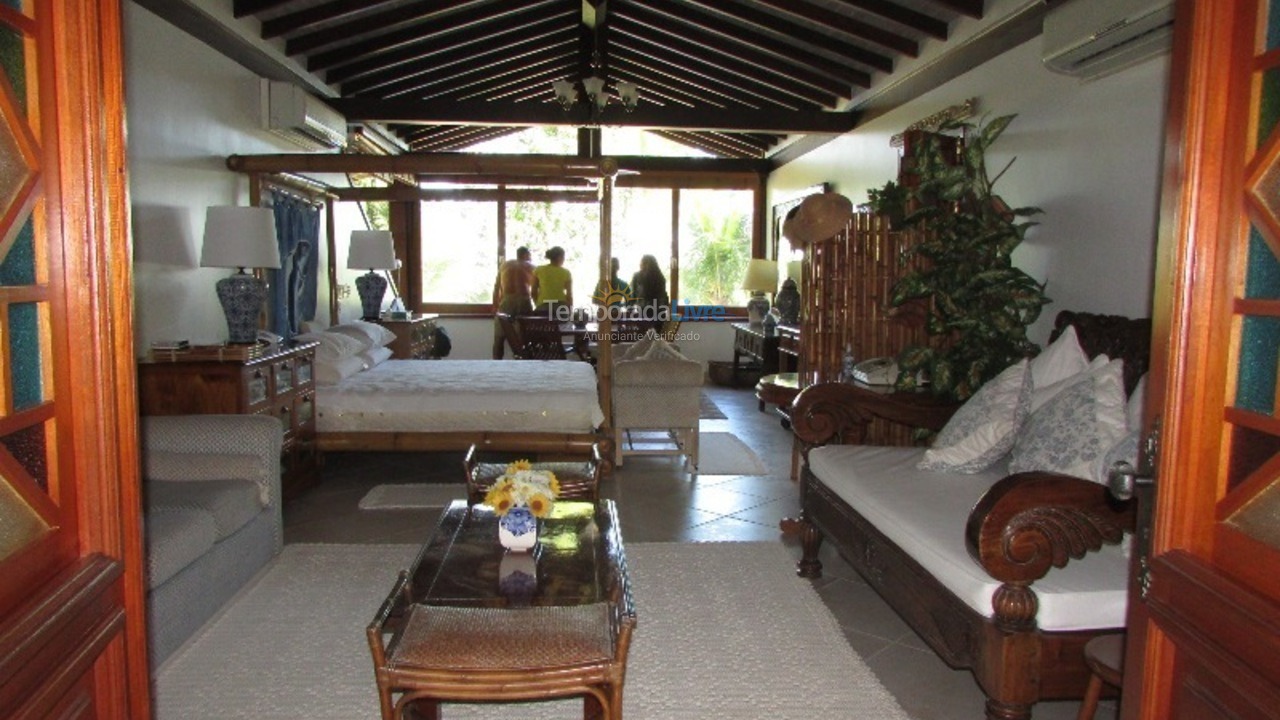 Casa para aluguel de temporada em São Sebastião (Praia da Baleia)