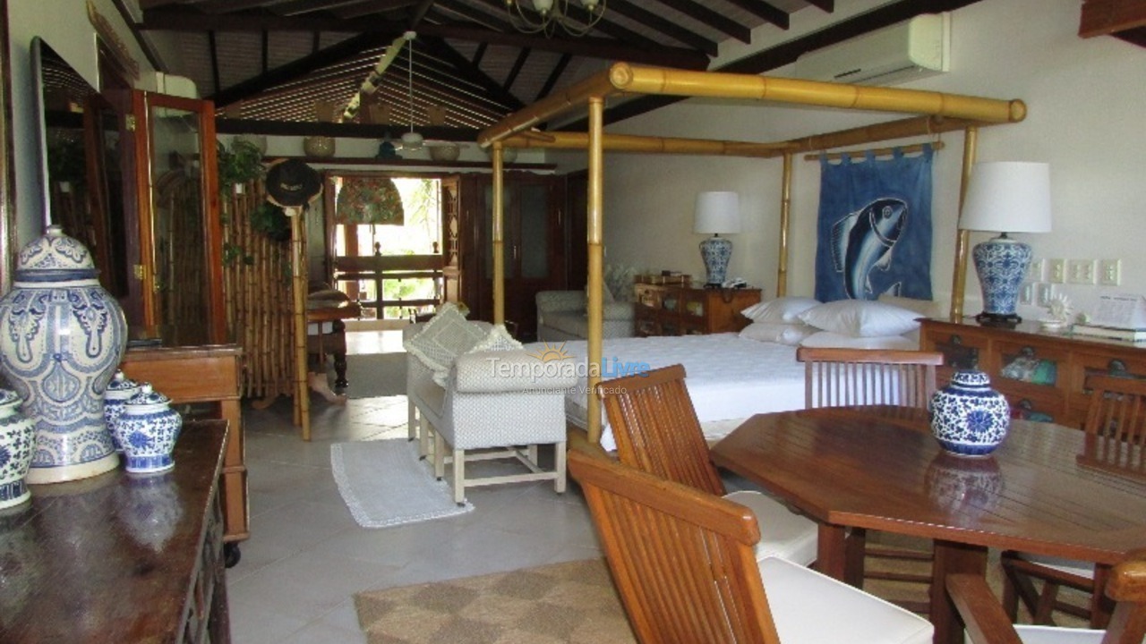 Casa para aluguel de temporada em São Sebastião (Praia da Baleia)