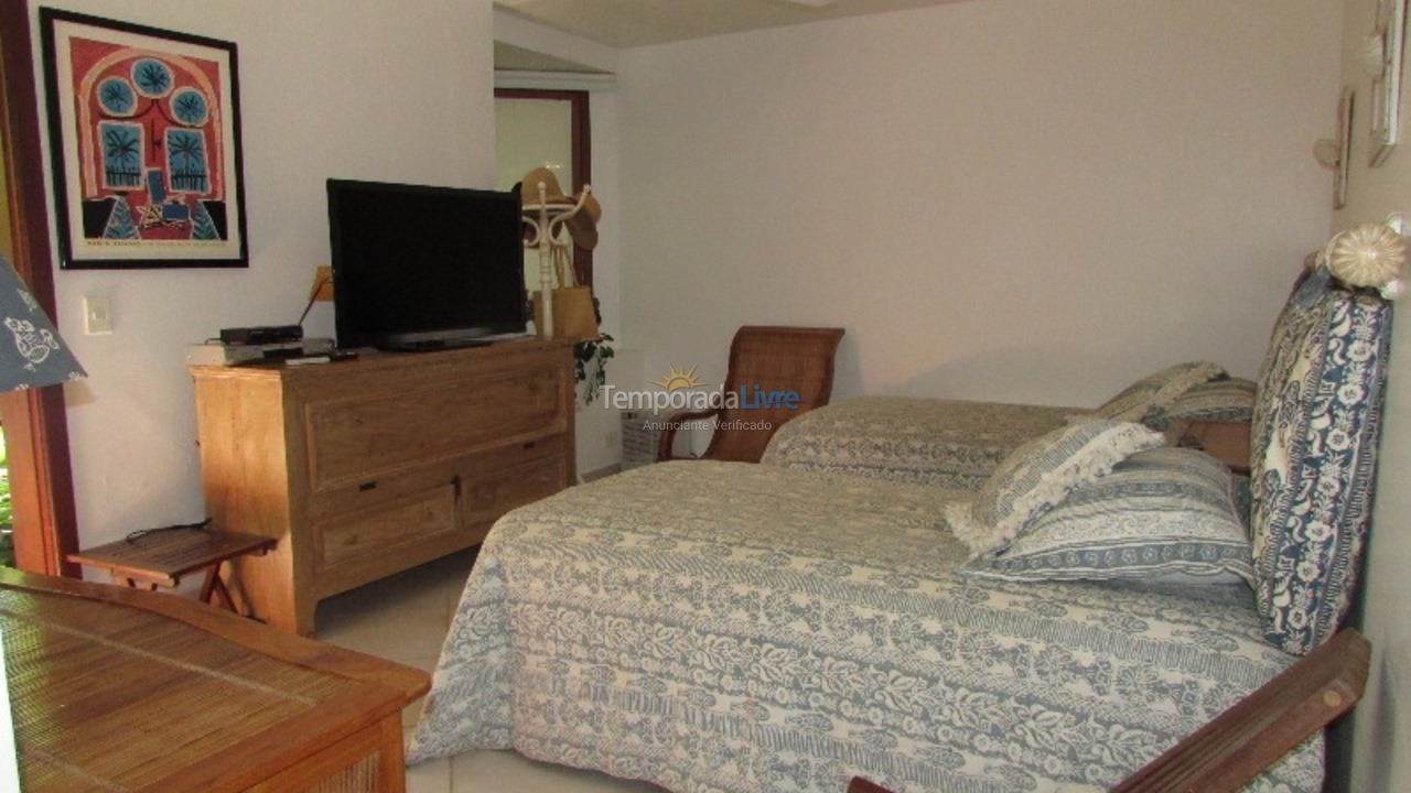 Casa para aluguel de temporada em São Sebastião (Praia da Baleia)