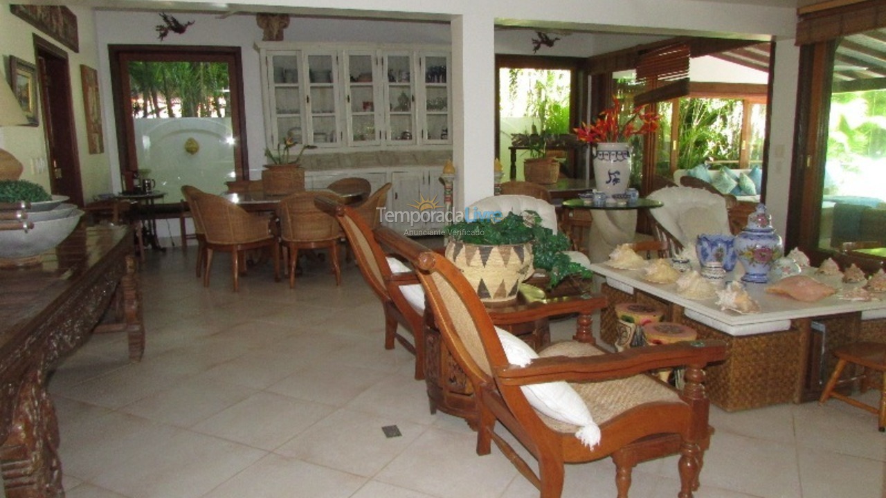 Casa para aluguel de temporada em São Sebastião (Praia da Baleia)