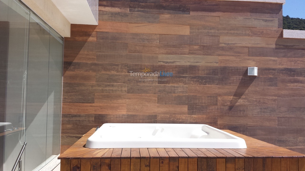 Casa para alquiler de vacaciones em Bombinhas (Praia de Bombas)